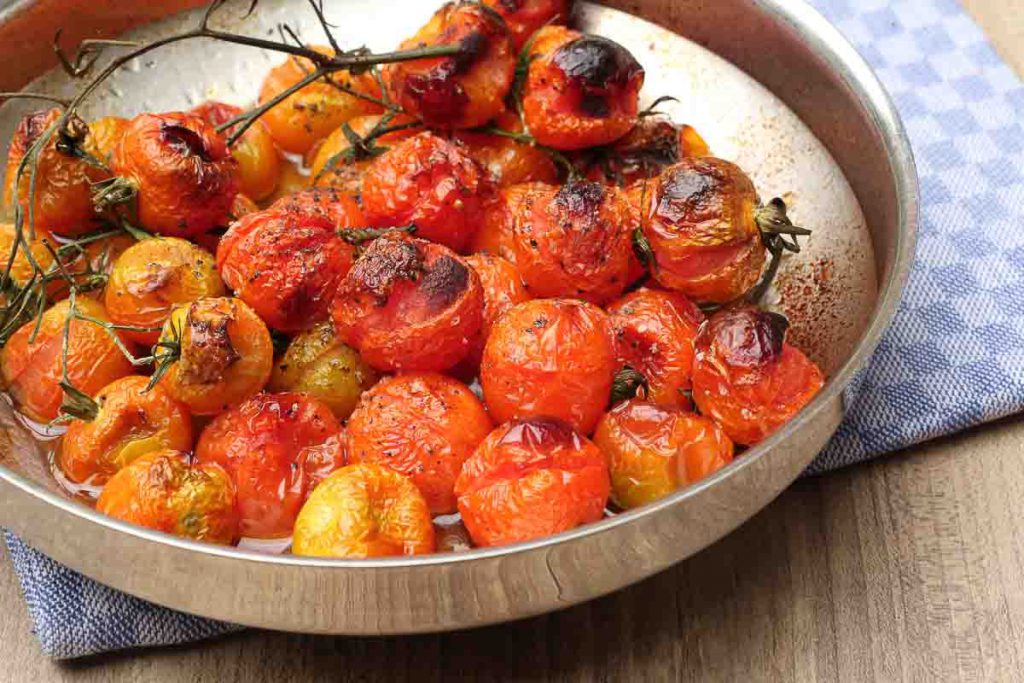 Oven cooked tomatoes for tomato sauce.