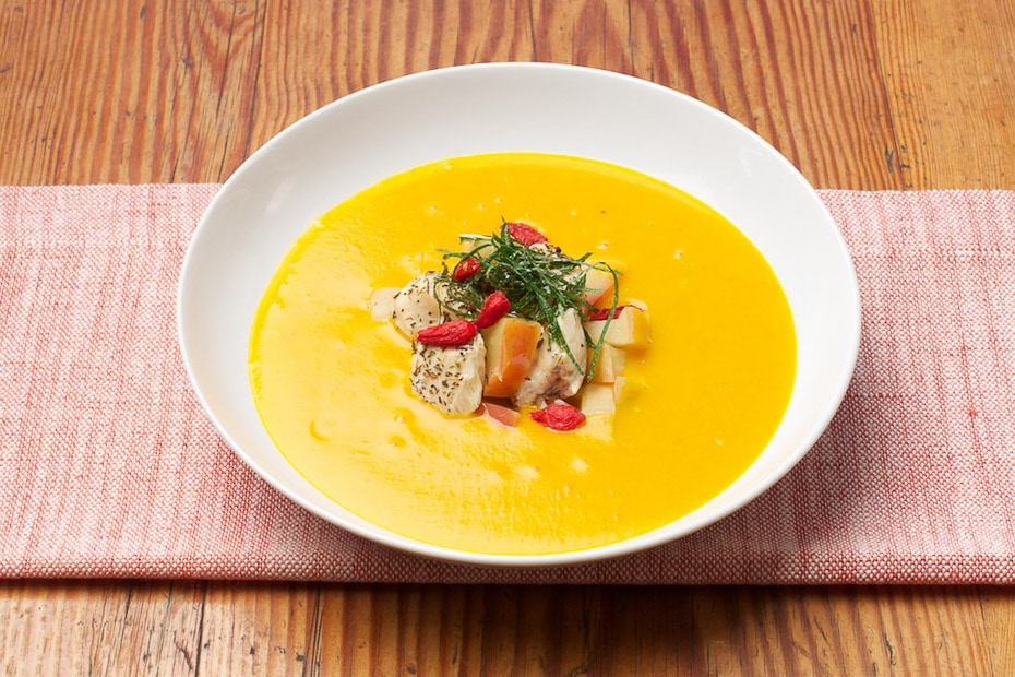 Coconut pumpkin soup with exotic ingredients