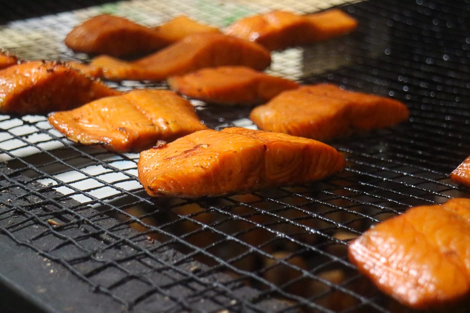 Close-up of smoked salmon fillet at the Franke fish smokehouse in Bremerhaven Foodbild © Thomas Sixt