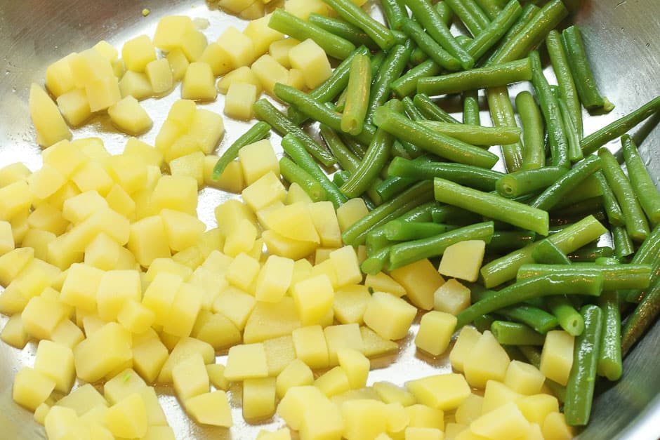 green-bean-and-potato-boiled