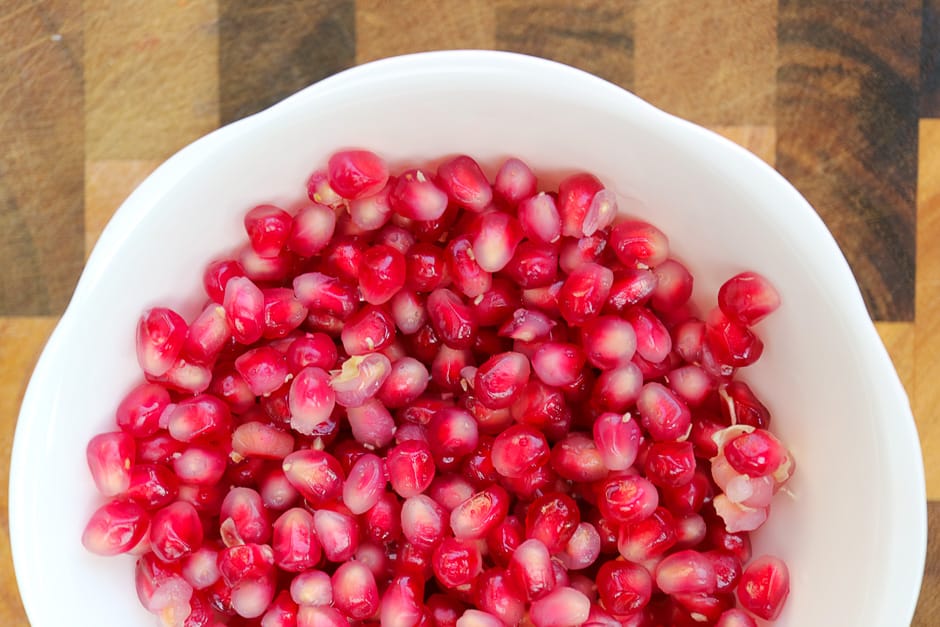 Pomegranate seeds are a great decoration for your dessert