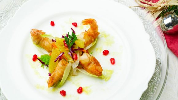 Recipe image for Christmas starters with shrimp or tofu on a winter salad and wasabi dip