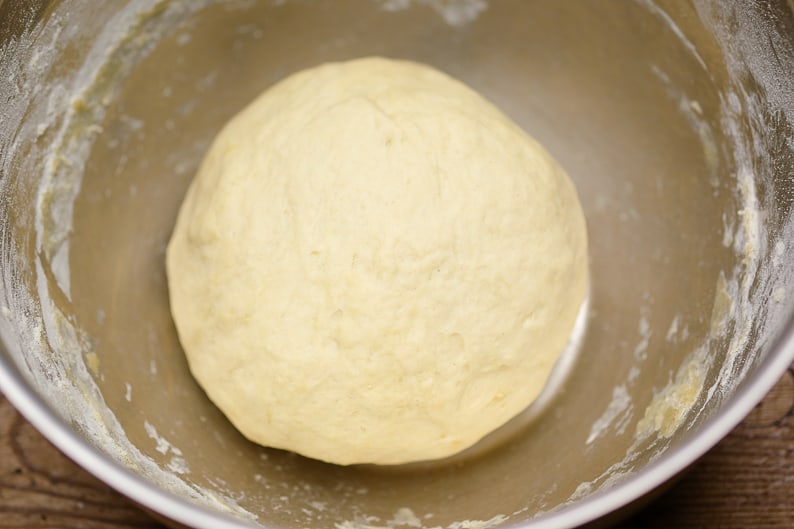 Mix batter in bowl before rising.