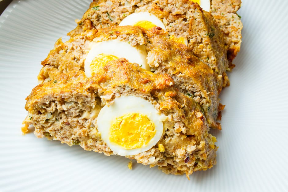 Wrong rabbit filled with egg, this meatloaf tastes delicious!