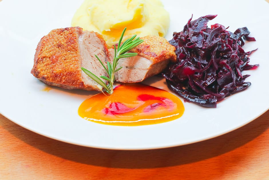 Duck breast with apricot sauce