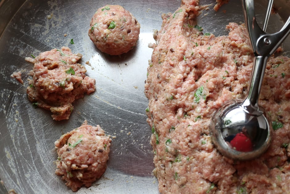Mix and portion the minced meat mixture