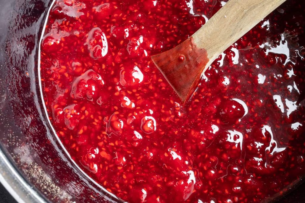raspberry jam cooked