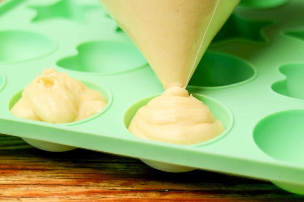 Pour the batter into the cake-pop tins