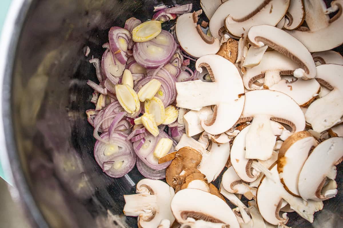 Approach to mushroom soup