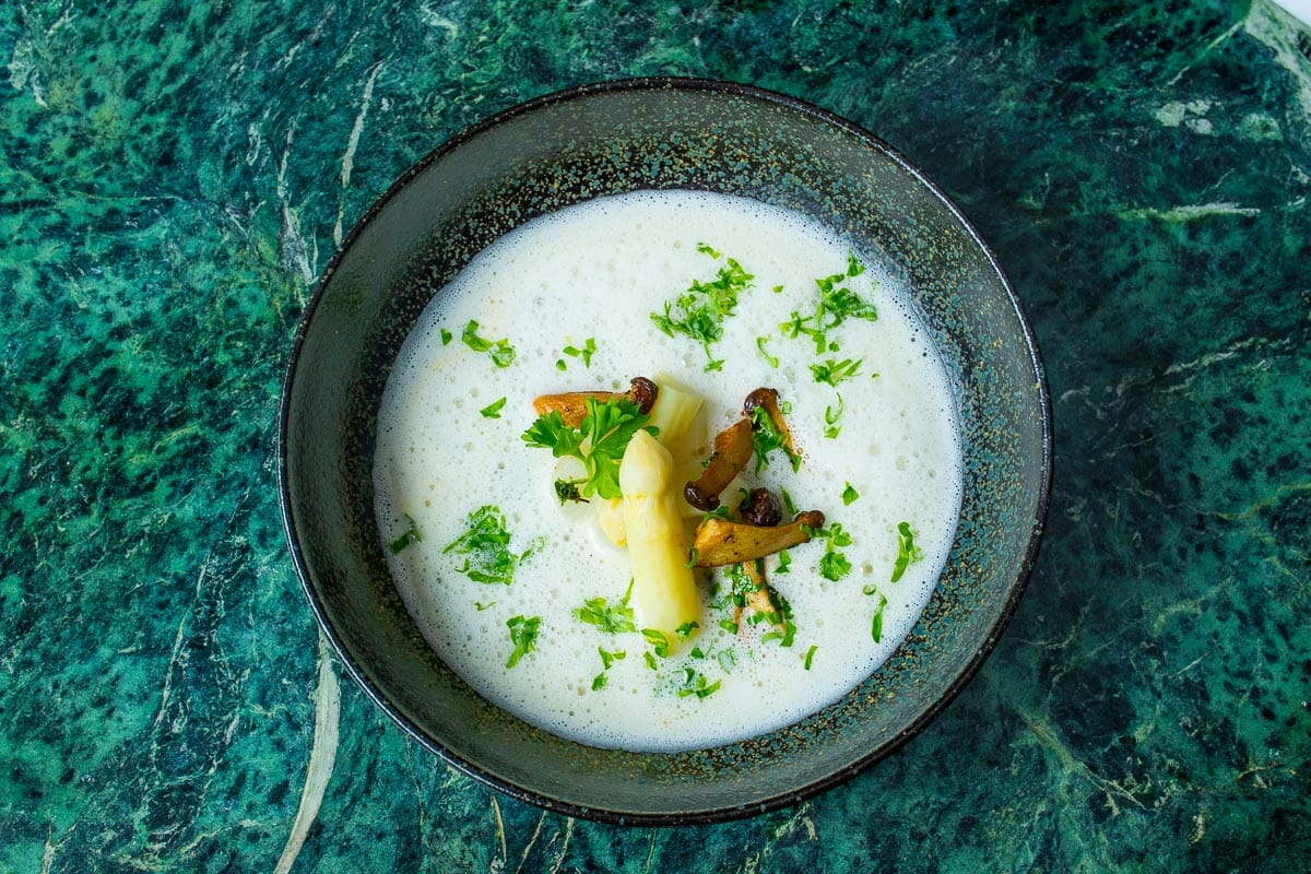 Asparagus soup simple