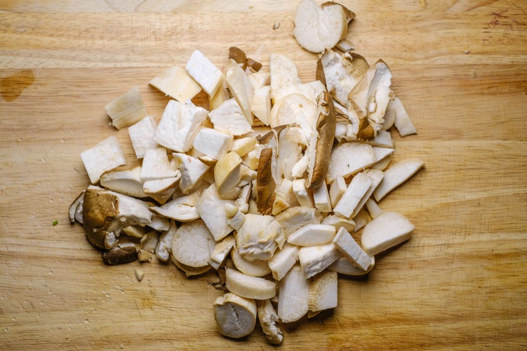 Cutting mushrooms