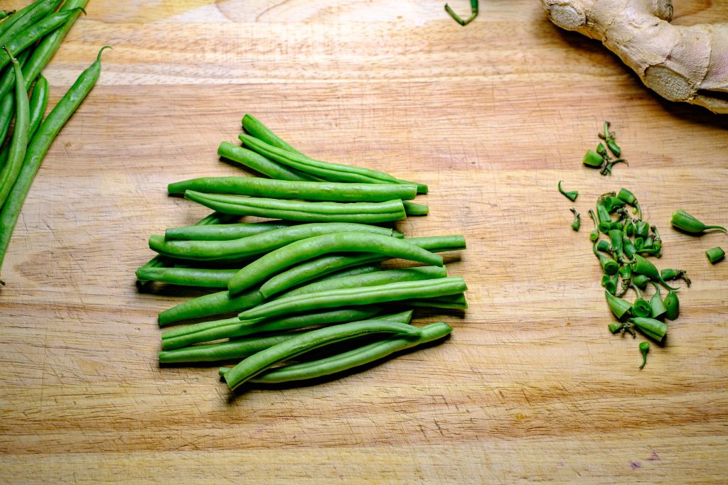Clean fresh green beans