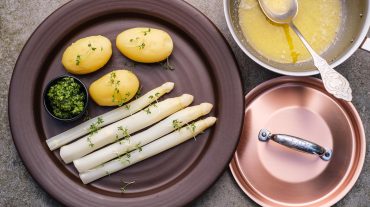 Cooking asparagus recipe image