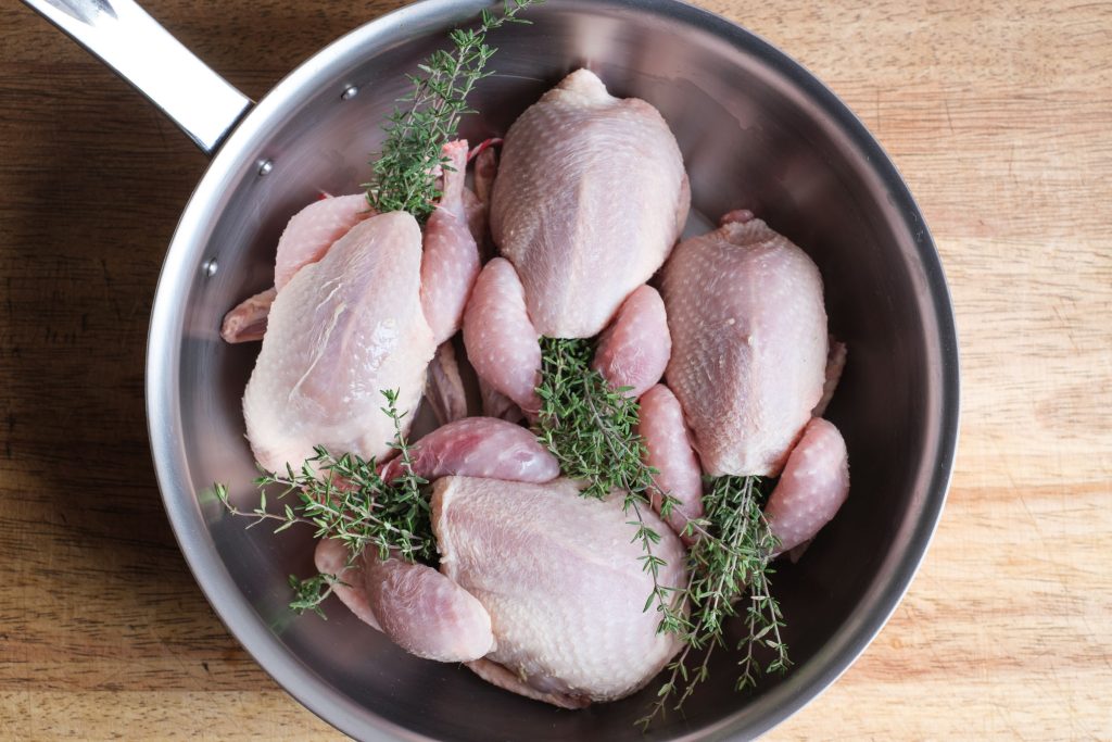 Ready-to-roast quail with thyme