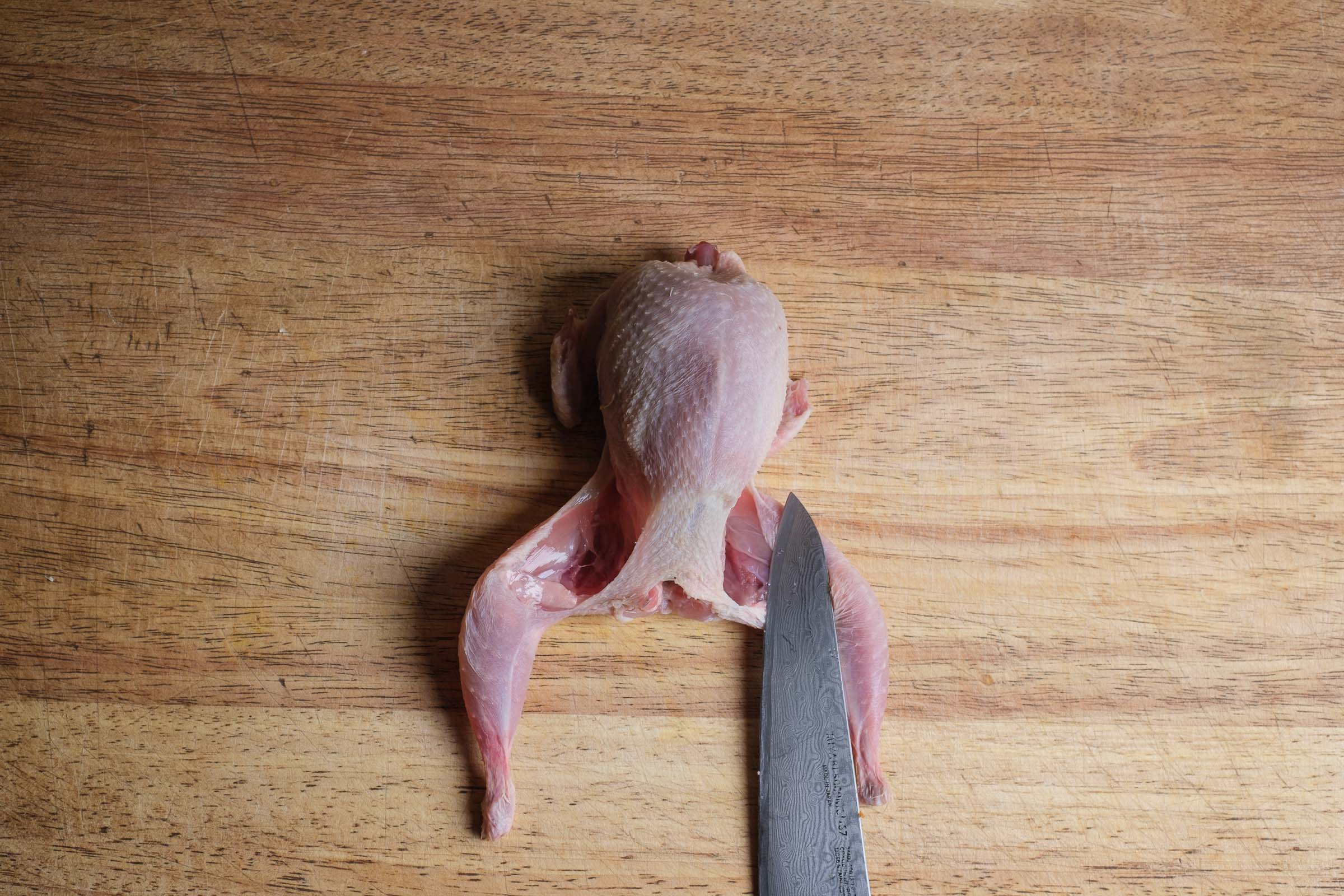 Cut the quail legs