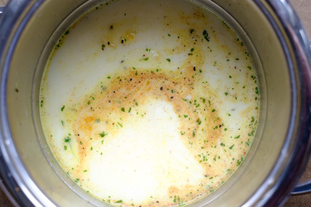 Sahne in Suppe aufkochen