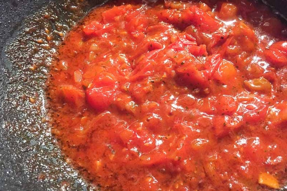 Tomatensauce im Kochtopf