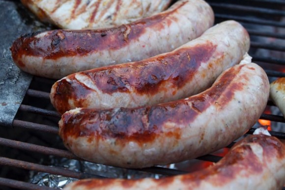 Gegrillte Würstchen finden immer Fans!