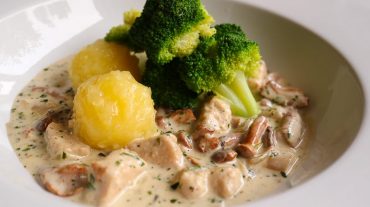 Kalbsrahmulasch goes Veggie, vegetarisches oder veganes Gulasch lecker zubereiten.