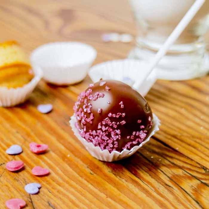 Cake Pops aus Kuchenresten Rezept von Koch Thomas Sixt