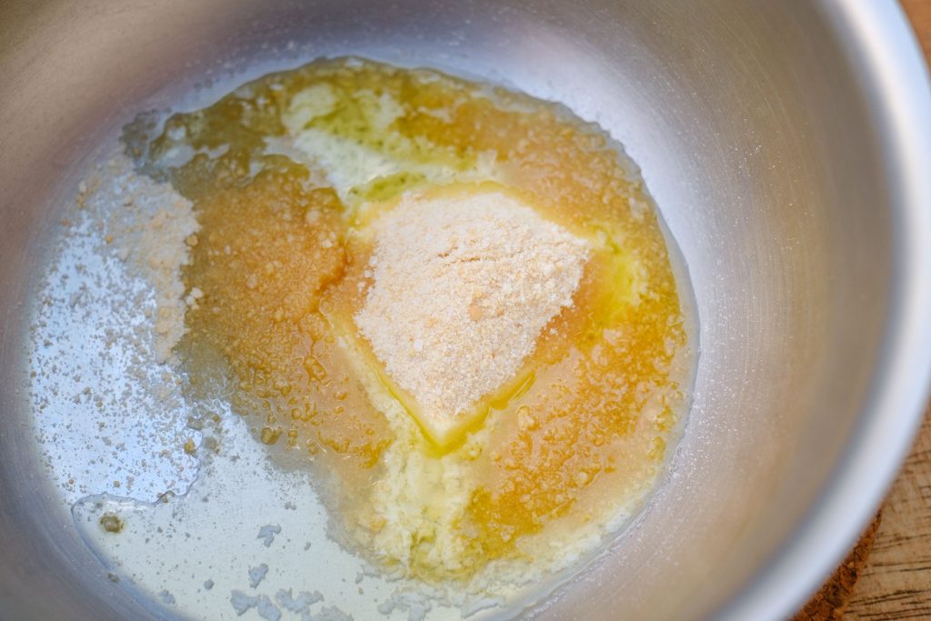 Butterbrösel zubereiten