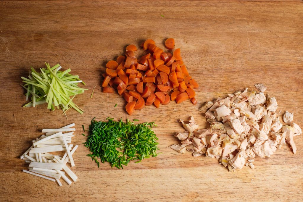 Suppeneinlage für Hühnerbrühe