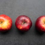 Drei Äpfel frisch