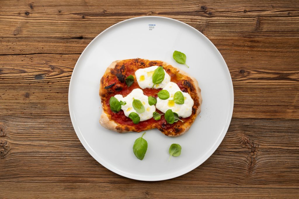 Pizza Margherita mit Stracciatella