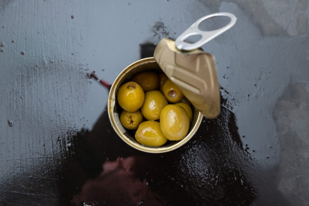 Oliven vorbereitet