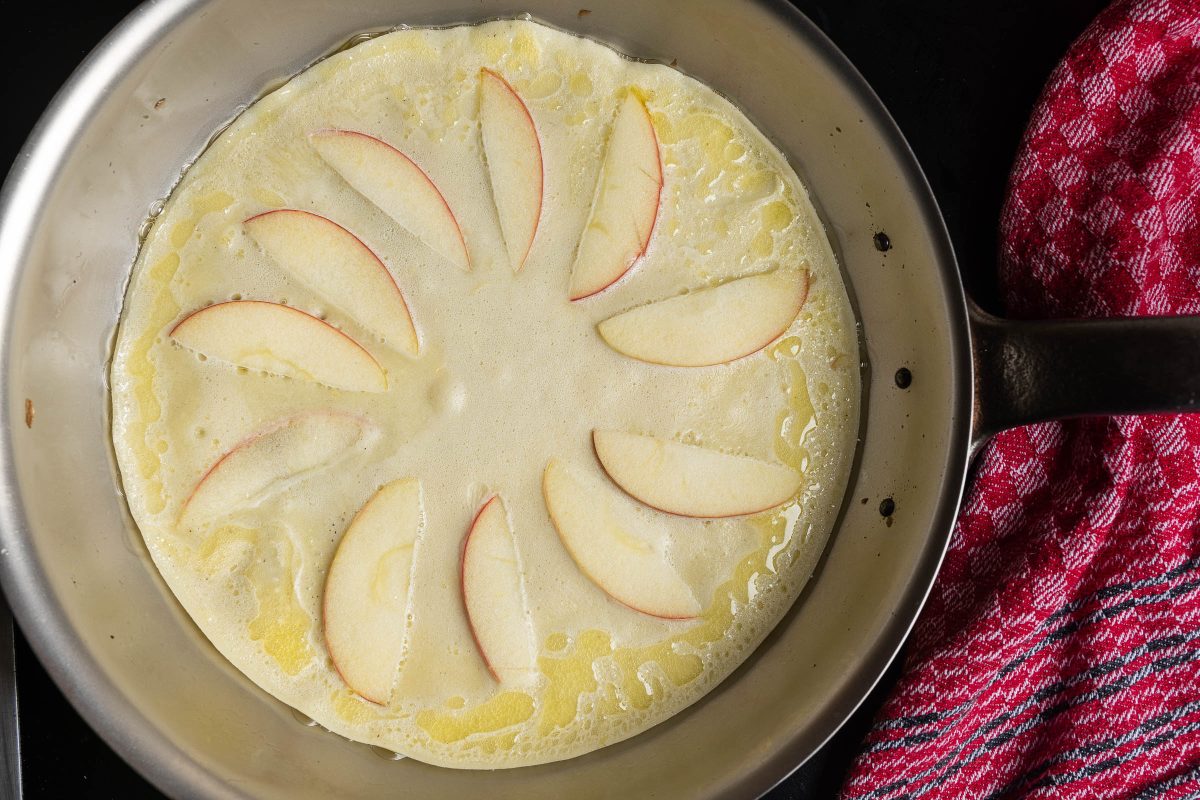 Omas einfacher Apfelpfannkuchen
