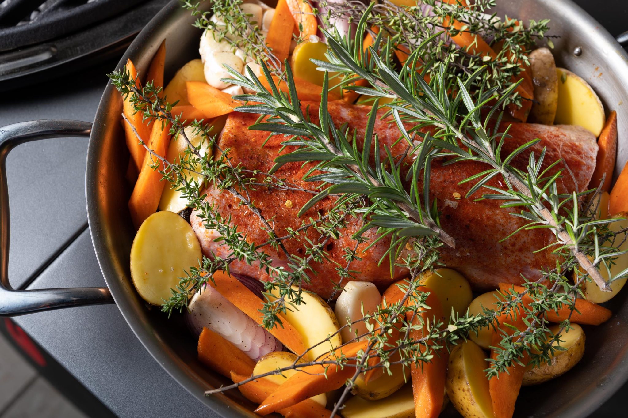 Schweinerücken Rezept für feinen Schweinebraten grillen oder im Ofen ...