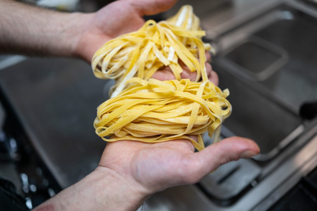 Hausgemachte Tagliatelle Restaurant Zigante