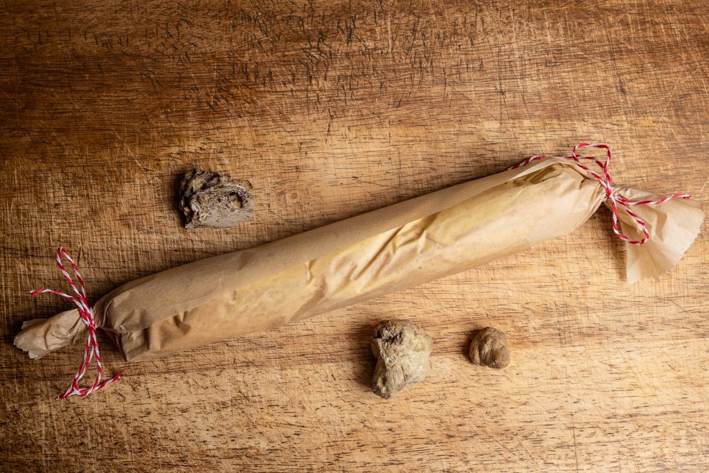 Selbst gemachte Trüffelbutter Rolle