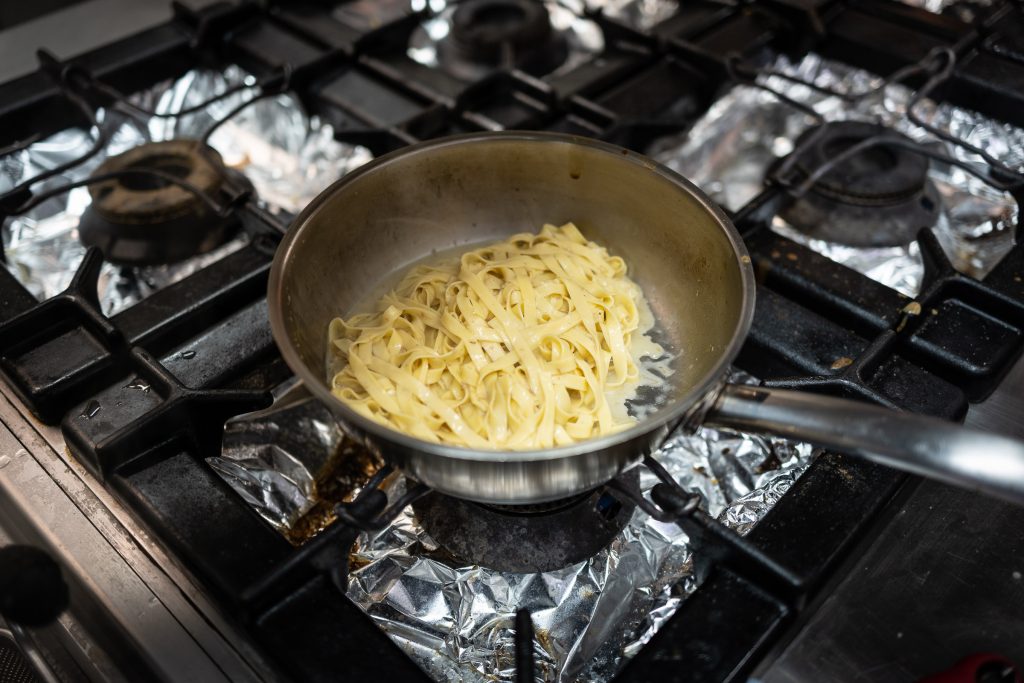 Trüffelpasta in Sauteuse