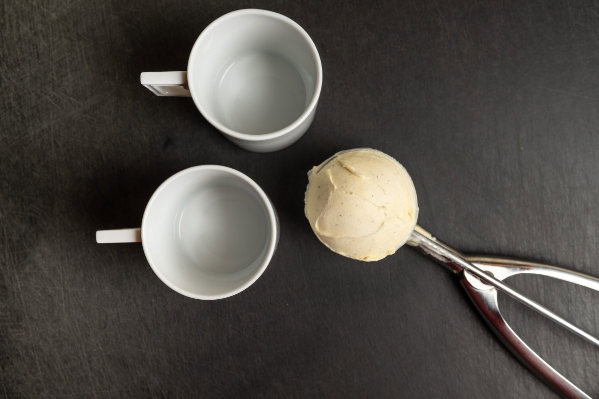 Vanilleeis formen für Affogato