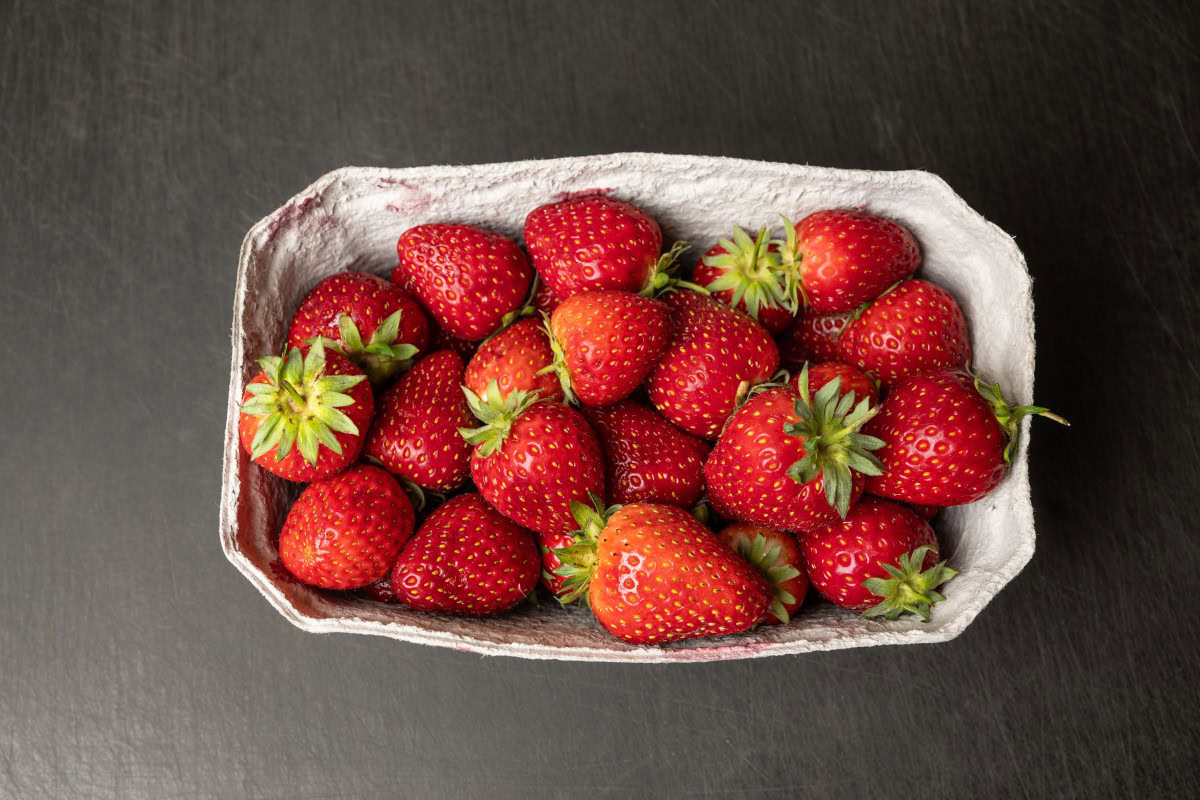 Frische Erdbeeren für Erdbeereis