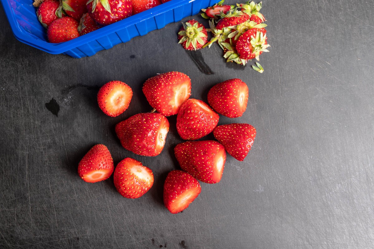 Erdbeeren für Erdbeerbecher