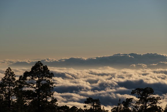 Wolkendecke vor dem Sonnenuntergang am Teide