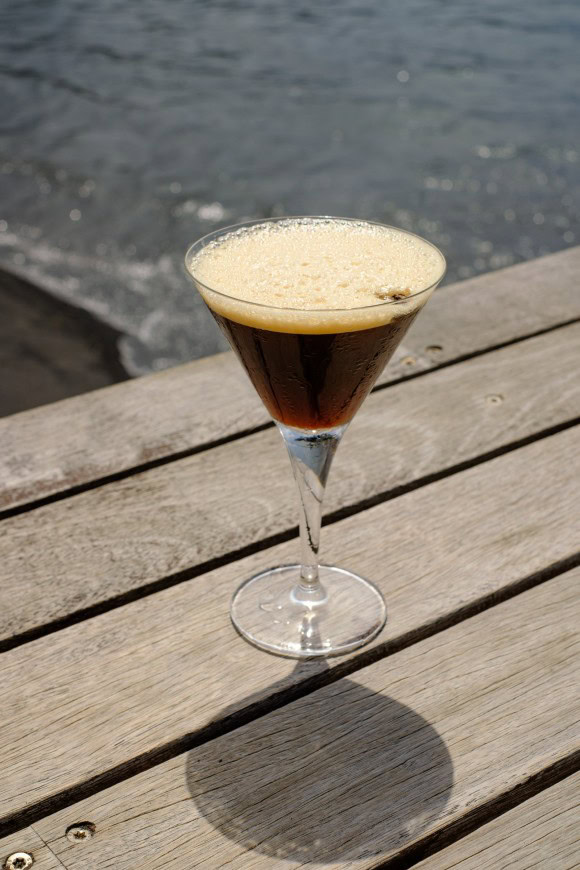 Espresso Martini Cocktail Hochformat